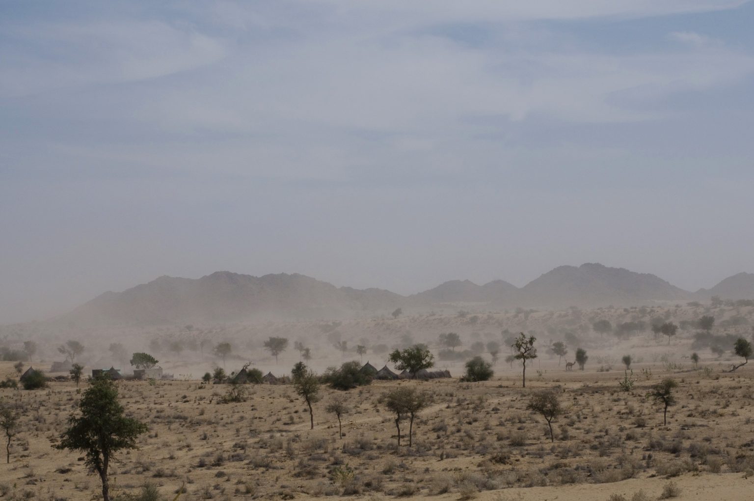 désert inde du nord rajasthan en moto 